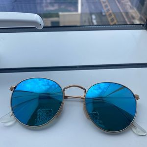 Ray Ban; BLUE ROUND FLASH LENSES